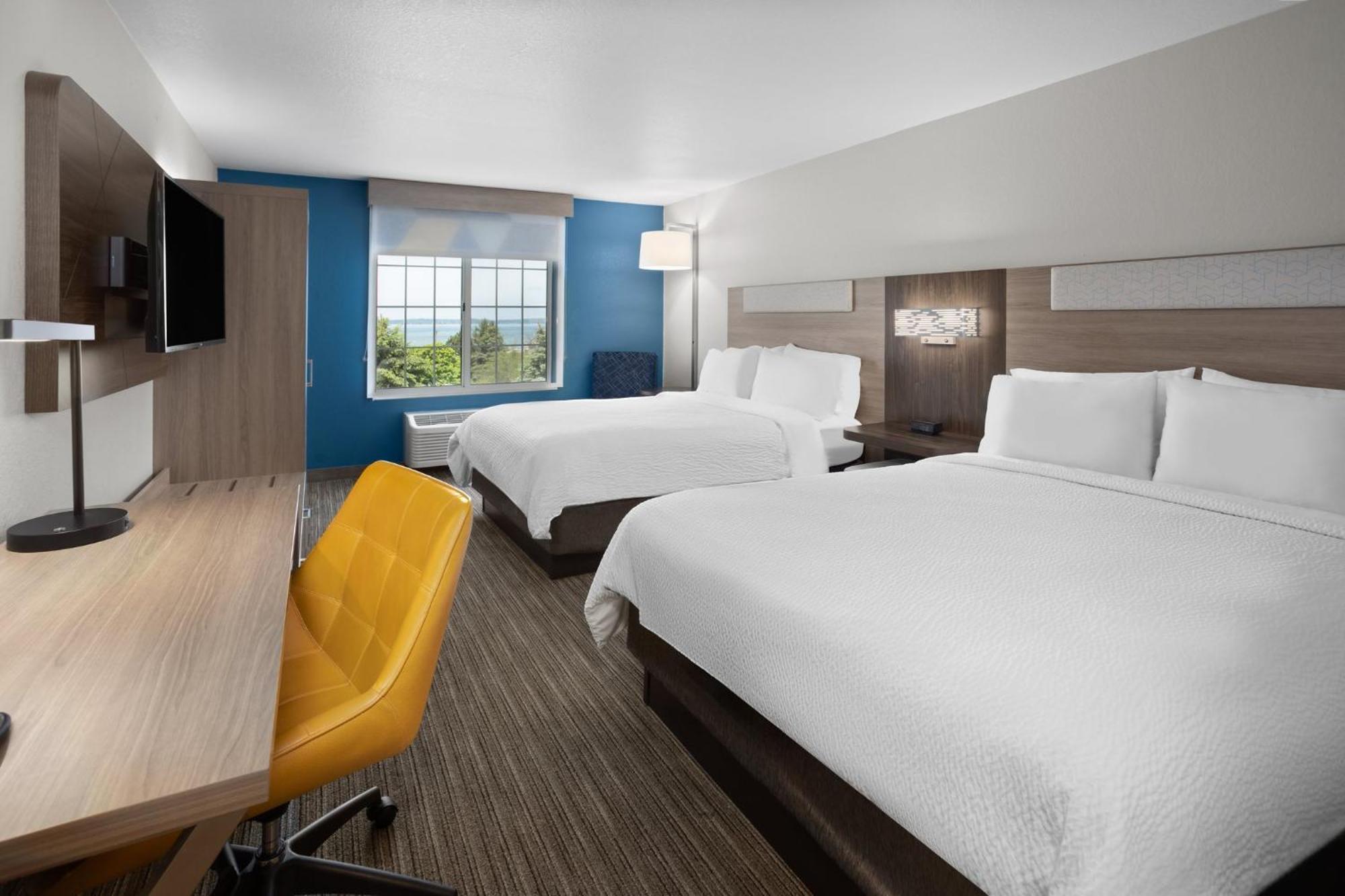Holiday Inn Express Hotel & Suites Acme-Traverse City By Ihg Esterno foto