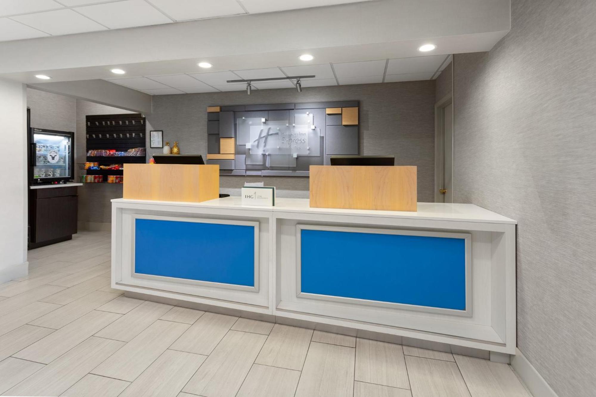 Holiday Inn Express Hotel & Suites Acme-Traverse City By Ihg Esterno foto