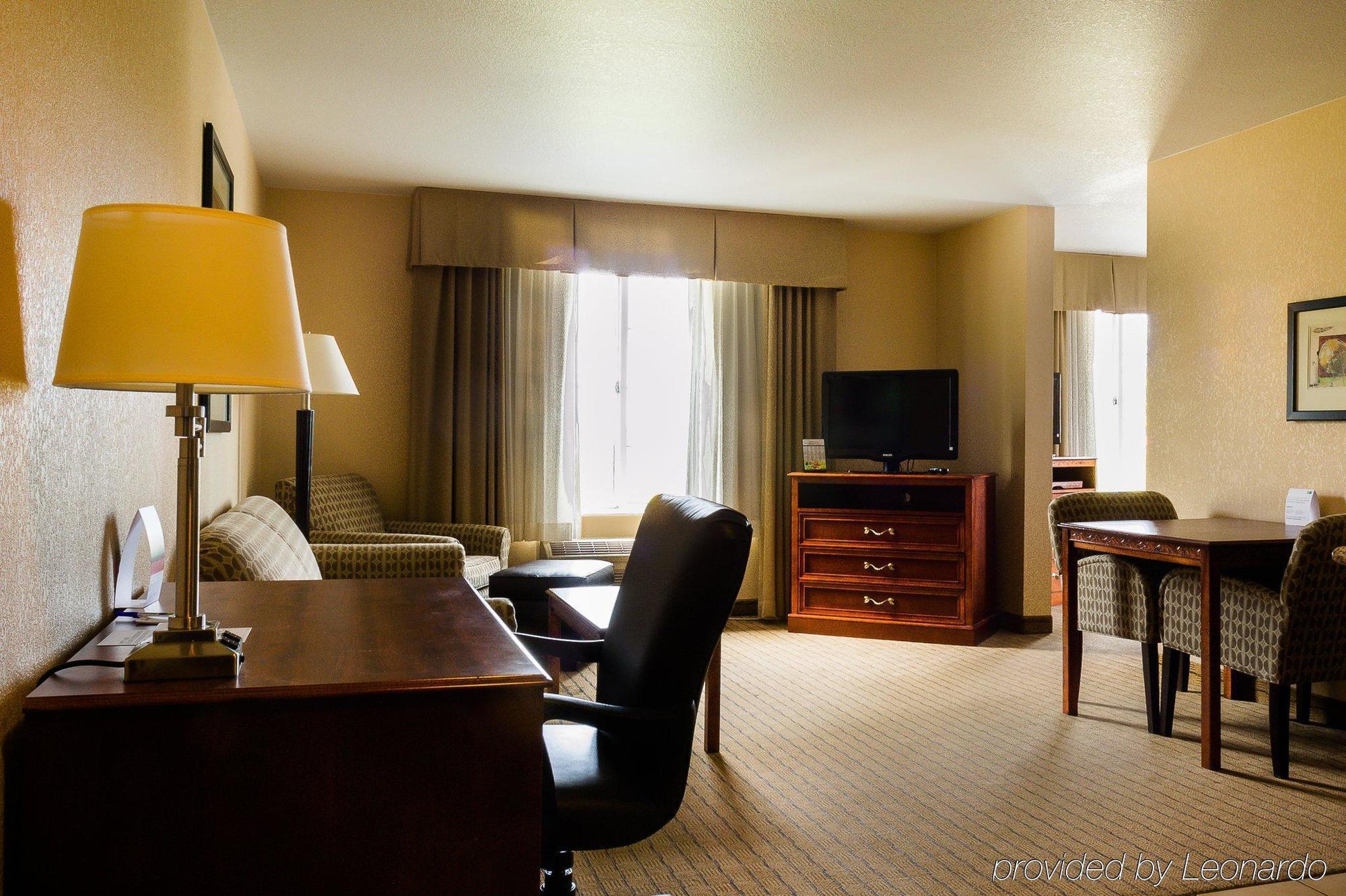 Holiday Inn Express Hotel & Suites Acme-Traverse City By Ihg Esterno foto
